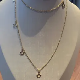 COLAR LONGO ESTRELAS