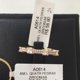 ANEL QUADRADO PEDRAS ZIRCONIAS