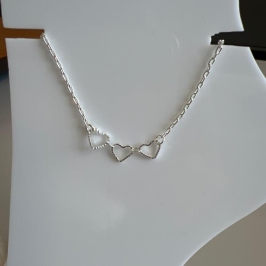 T0258 TORNOZELEIRA CORAÇÕES VAZADO