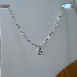 T0274 TORNOZELEIRA CORAÇÕES VAZADO PIN COR