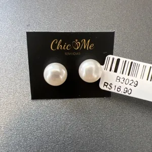 BRINCO PEROLA ACHATADO