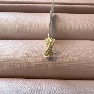 BRINCO PIERCING ZIRCONIAS