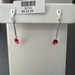 BRINCO PINO GOTA PEDRA