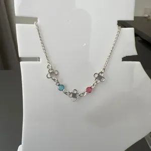 TORNOZELEIRA QUADRADINHO