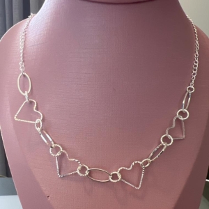 C1700 CHOKER CORAÇÕES