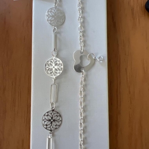 PULSEIRA ELOS PINGENTES DIV PRA