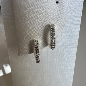 B3312 ARGOLA QUADRADA ZIRCONIAS