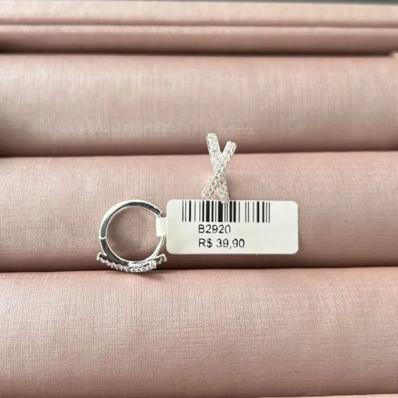 BRINCO ARGOLA CLICK X XIRCONIAS