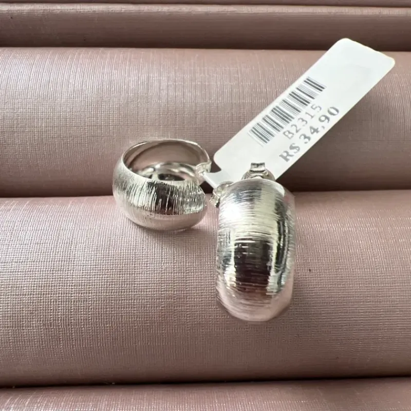 BRINCO ARGOLA DIAMANTADA