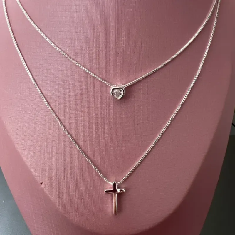 COLAR DUPLO CORACAO CRUCIFIXO