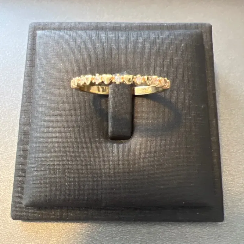 A1025 ANEL CORAÇÕES ZIRCONIAS