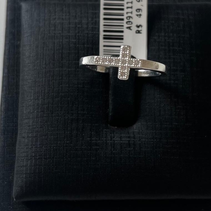 ANEL CRUCIFIXO ZIRCONIAS