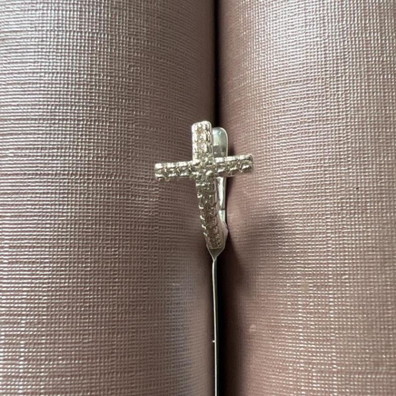 B3200 BRINCO PIERCING CRUCIFIXO