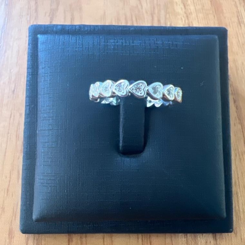 A1056 - 14 ANEL CORAÇÕES ZIRCONIAS