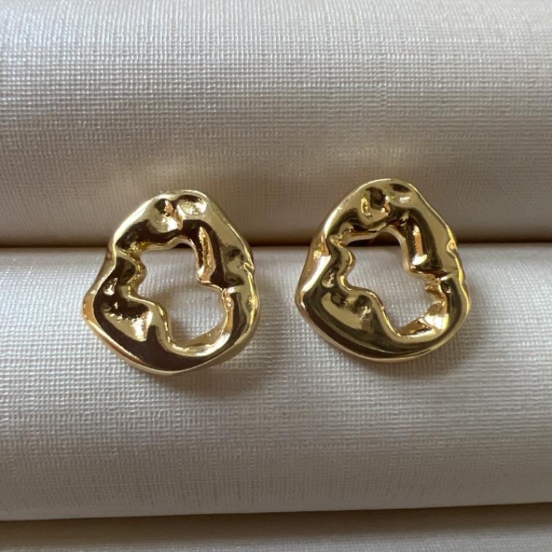 B3272 BRINCO MINIMALISTA