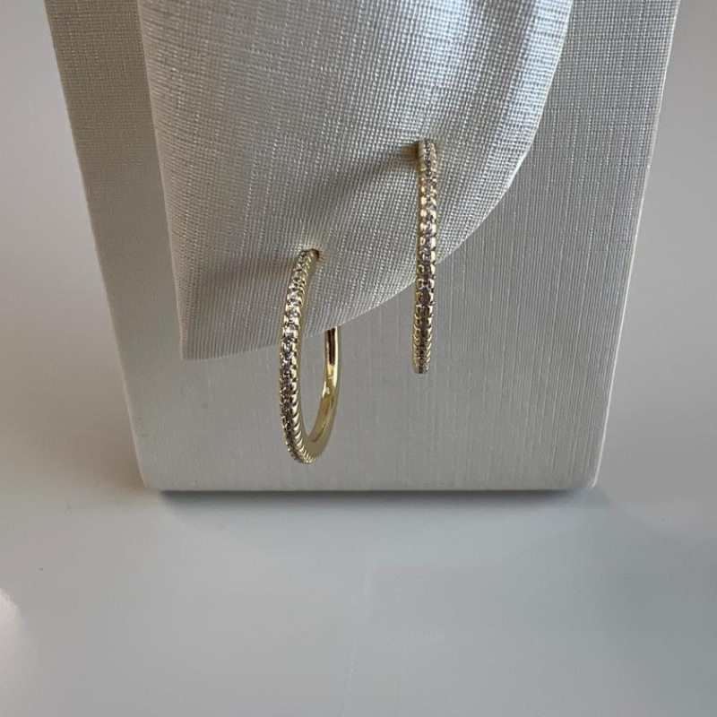 B3288 BRINCO ARGOLA CRAVEJADA ZIRCONIAS
