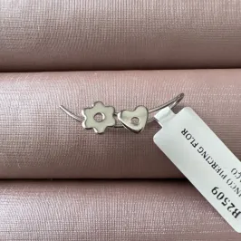 BRINCO PIERCING FLOR COR AÇO BRINCO PIERCING FLOR COR AÇO