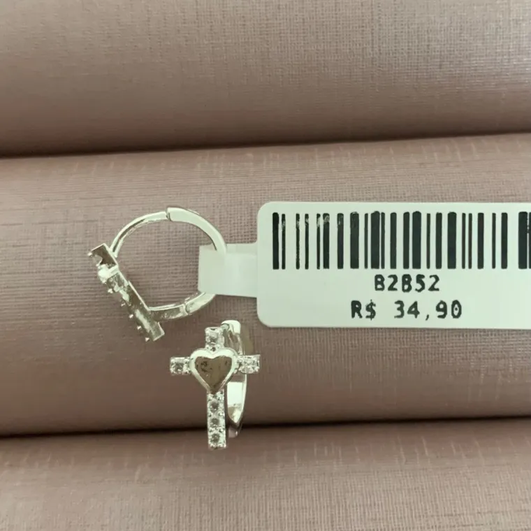 BRINCO ARGOLA CLICK CRUCIFIXO BRINCO ARGOLA CLICK CRUCIFIXO