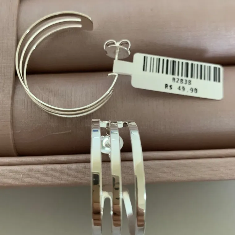 BRINCO ARGOLA TRÊS FIOS BRINCO ARGOLA TRÊS FIOS