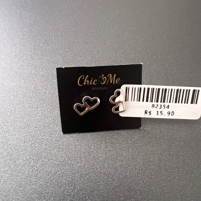 BRINCO CORAÇÕES / ESTRELAS BRINCO CORAÇÕES / ESTRELAS