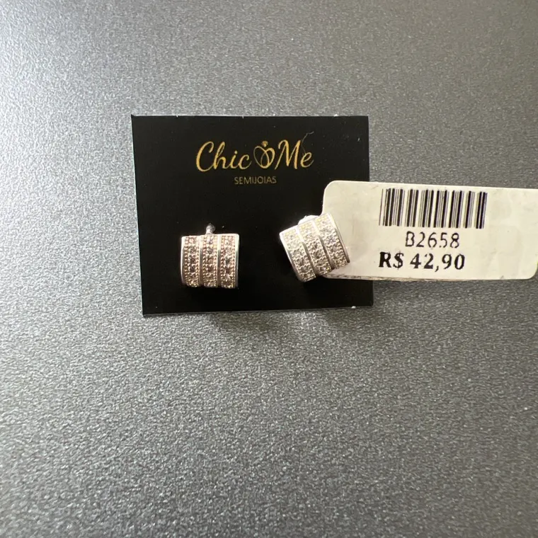 BRINCO LUXO BRINCO LUXO