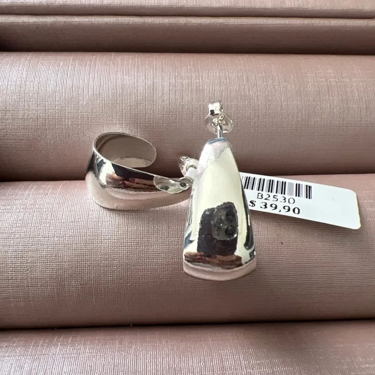 BRINCO MEIA ARGOLA ARAUJO