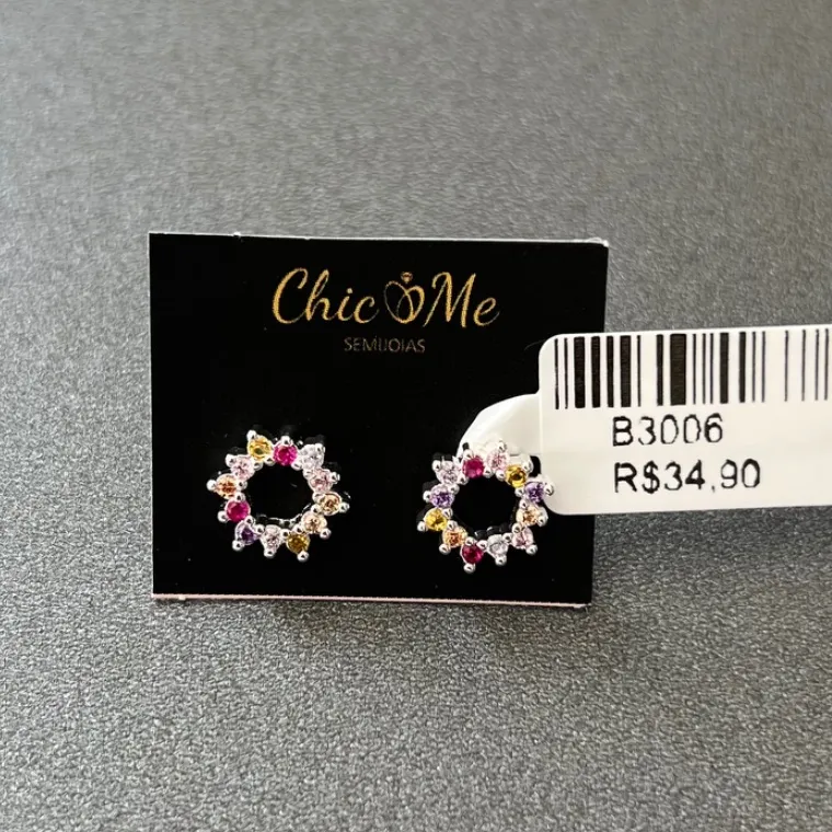 BRINCO  RED VAZ ZIRCONIAS BRINCO  RED VAZ ZIRCONIAS