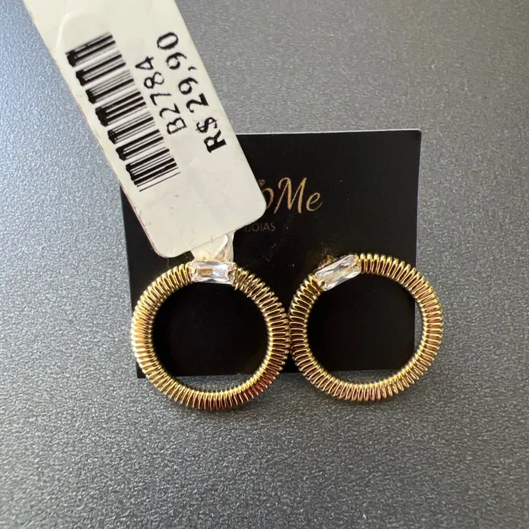 BRINCO RED ZIRCONIA BRINCO RED ZIRCONIA