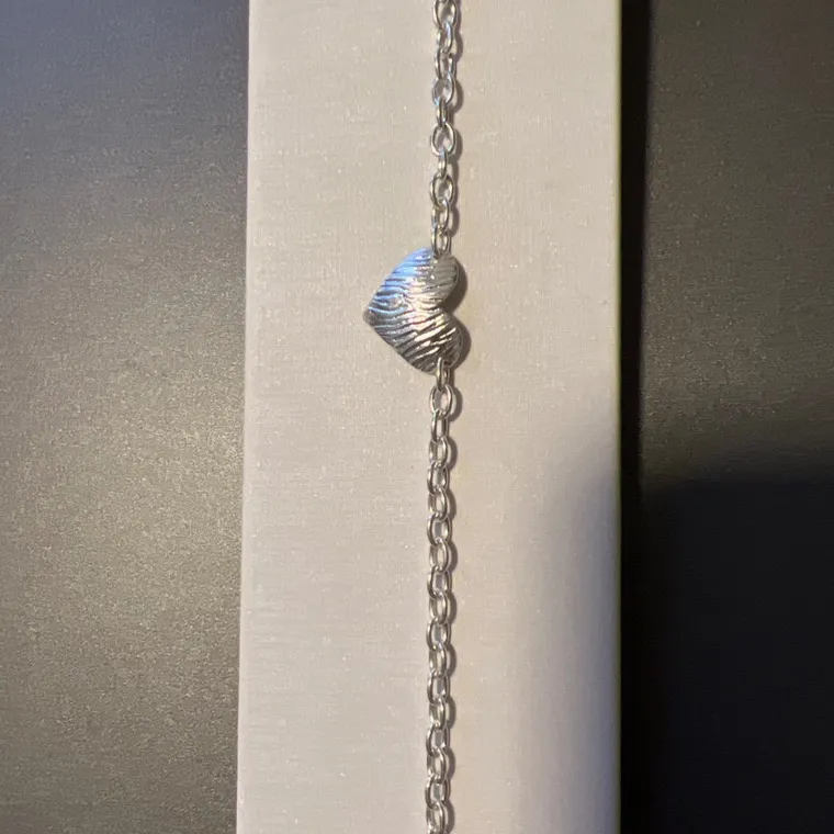 PULSEIRA CORAÇÃO TRAB PRT PULSEIRA CORAÇÃO TRAB PRT