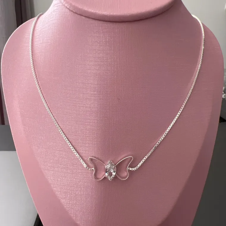 COLAR BORBOLETA PEDRAS COLAR BORBOLETA PEDRAS