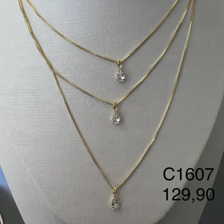 COLAR TRIPLO GOTA CORAÇÃO