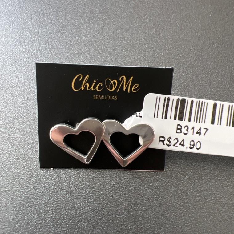 B3147 BRINCO CORAÇÃO VAZADO