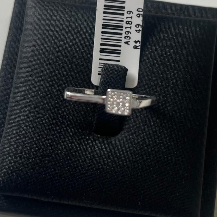 ANEL RETO QRADRADO ZIRCONIAS