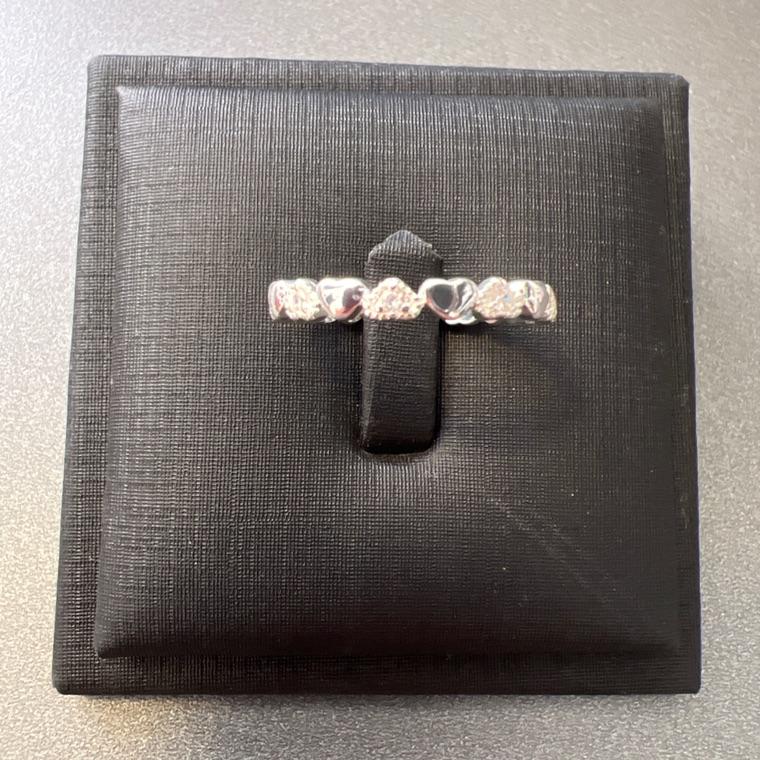 A1053 - 19 ANEL APARADOR CORAÇÕES